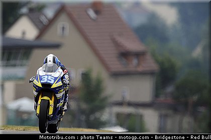 moto2_derosa_12_allemagne_2010.jpg