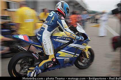 moto2_derosa_16_allemagne_2010.jpg