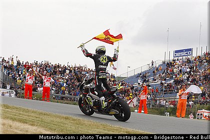 moto2_elias_16_allemagne_2010.jpg