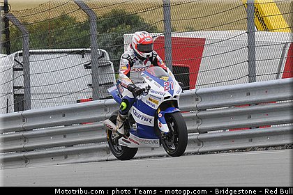 moto2_leonov_01_allemagne_2010.jpg
