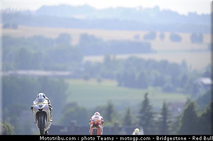 moto2_luthi_7_allemagne_2010.jpg