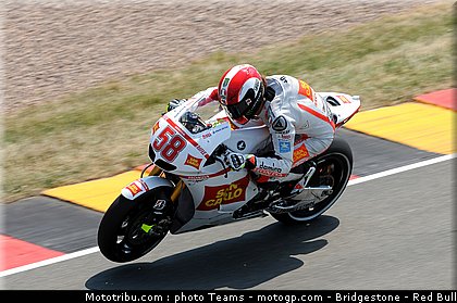 motogp_simoncelli_07_allemagne_2010.jpg