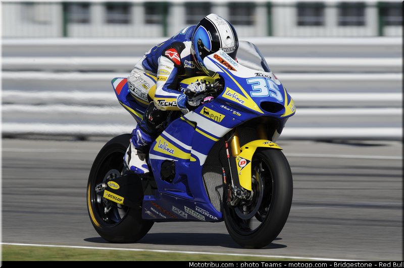 moto2_derosa_01_misano_2010