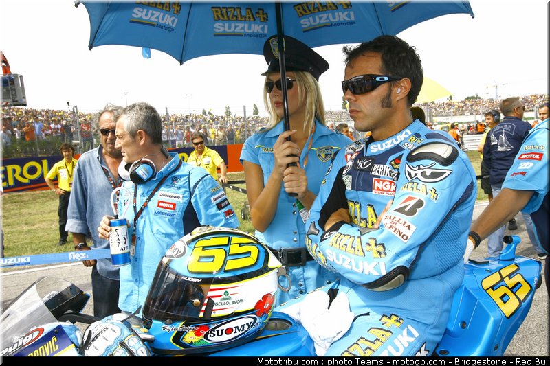 motogp_pitbabe_27_misano_2010
