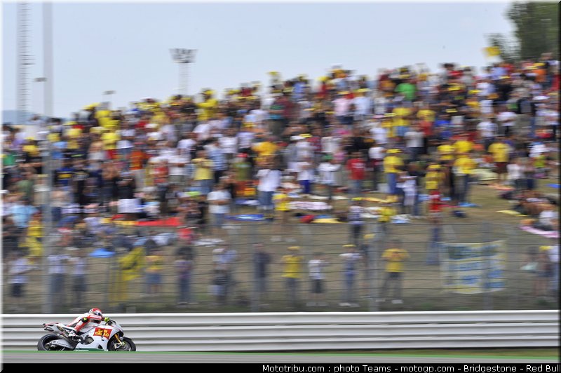 motogp_simoncelli_32_misano_2010