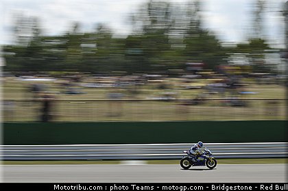 moto2_derosa_06_misano_2010.jpg
