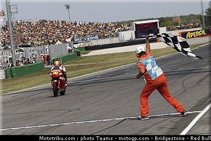 moto2_simon_7_misano_2010.jpg