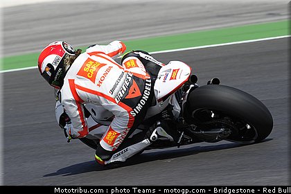motogp_simoncelli_05_misano_2010.jpg