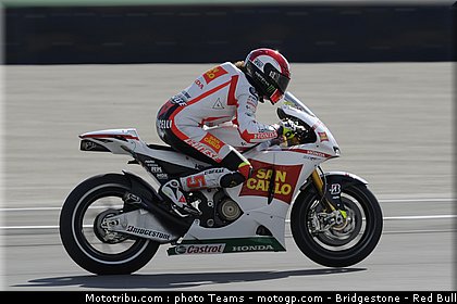 motogp_simoncelli_17_misano_2010.jpg