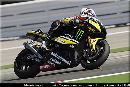 motogp_spies_01_misano_2010.jpg
