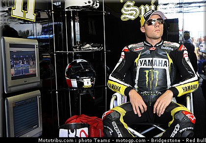 motogp_spies_03_misano_2010.jpg