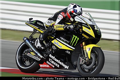 motogp_spies_20_misano_2010.jpg