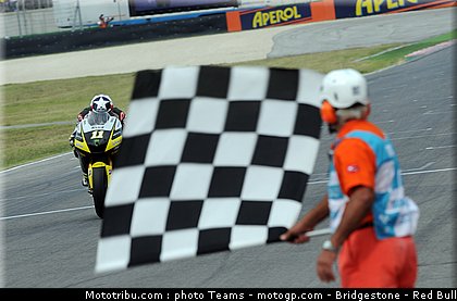 motogp_spies_30_misano_2010.jpg