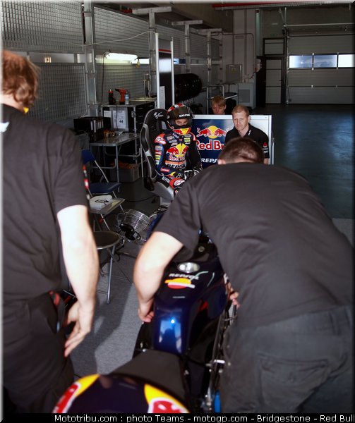 125_marquez_11_aragon_2010