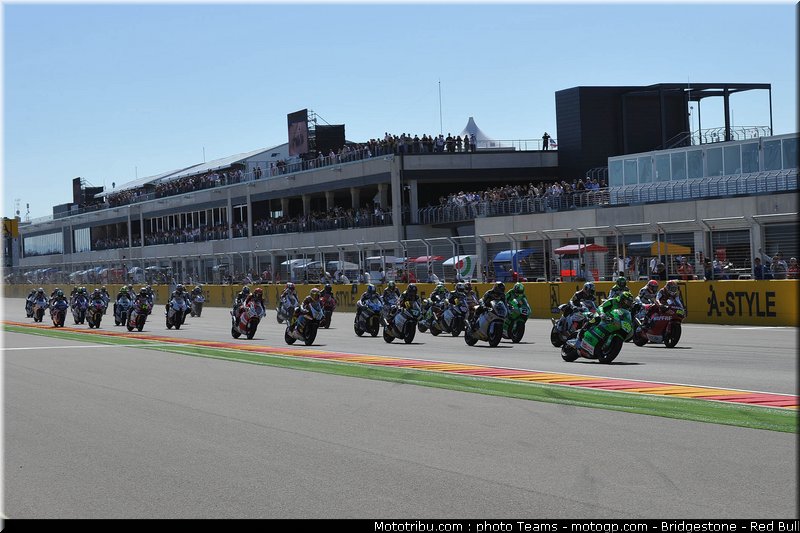 moto2_0018_aragon_2010