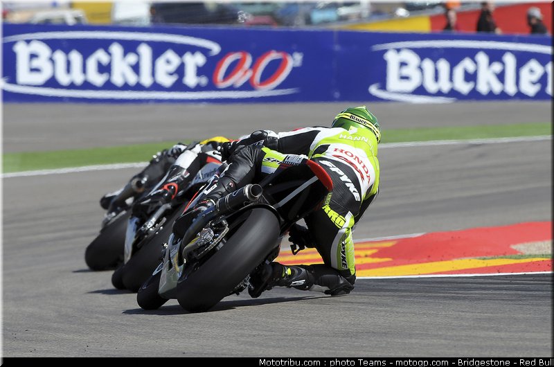 moto2_0048_aragon_2010