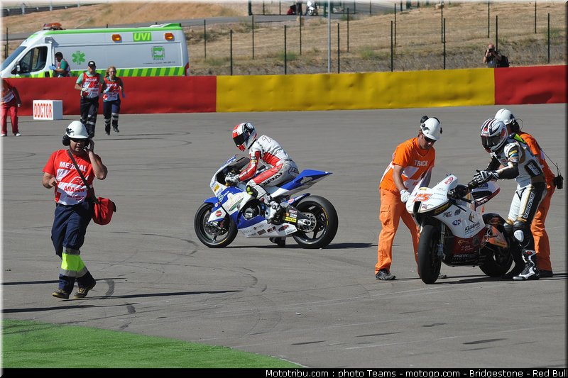 moto2_0096_aragon_2010