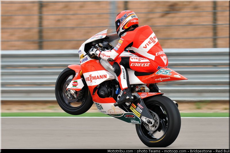 moto2_bradl_08_aragon_2010