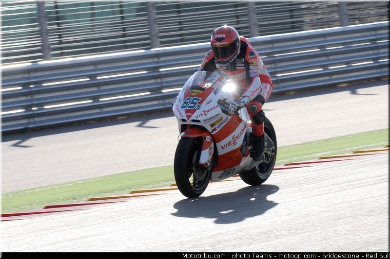moto2_bradl_12_aragon_2010