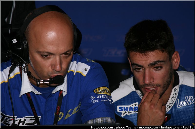 moto2_derosa_05_aragon_2010