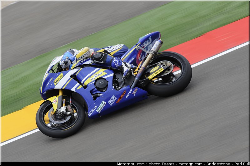 moto2_derosa_07_aragon_2010