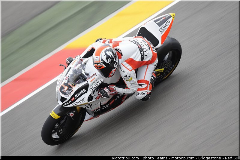 moto2_olive_1_aragon_2010