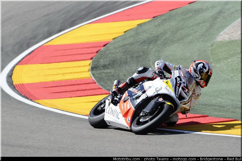 moto2_olive_2_aragon_2010