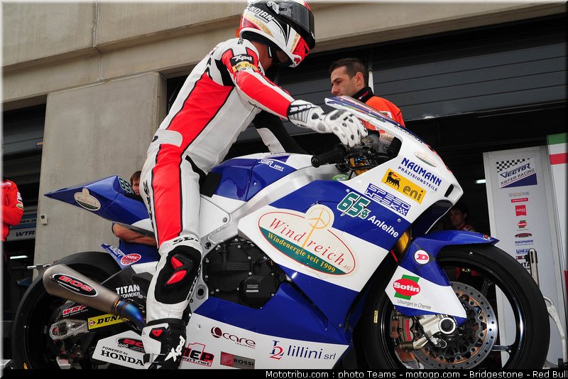moto2_pasini_11_aragon_2010