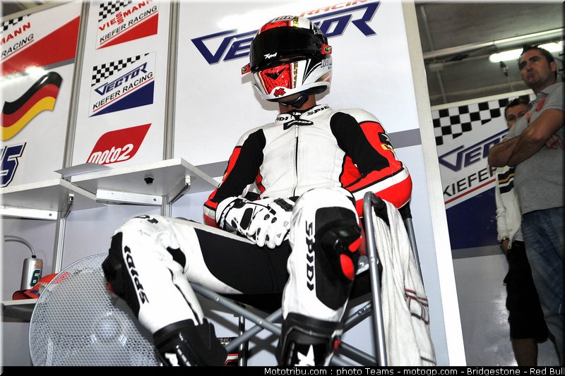 moto2_pasini_17_aragon_2010