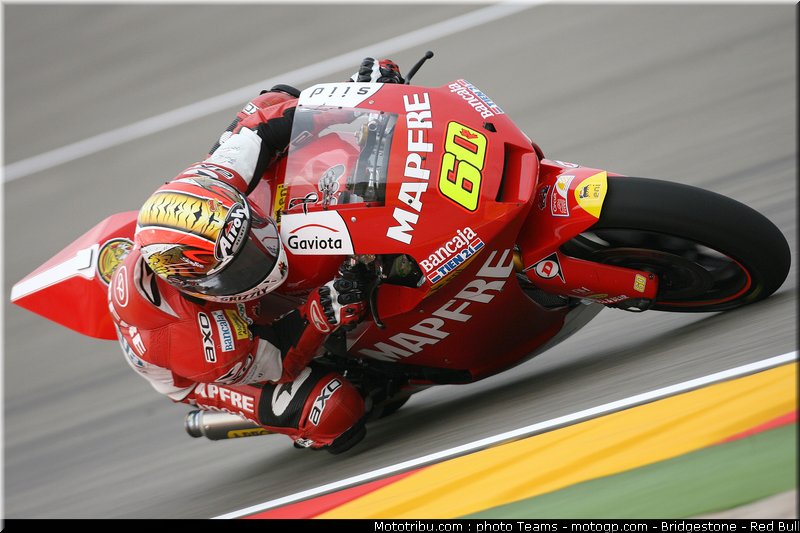 moto2_simon_06_aragon_2010
