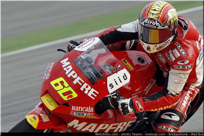 moto2_simon_08_aragon_2010