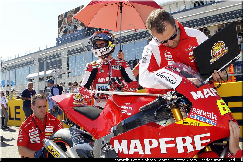 moto2_simon_12_aragon_2010