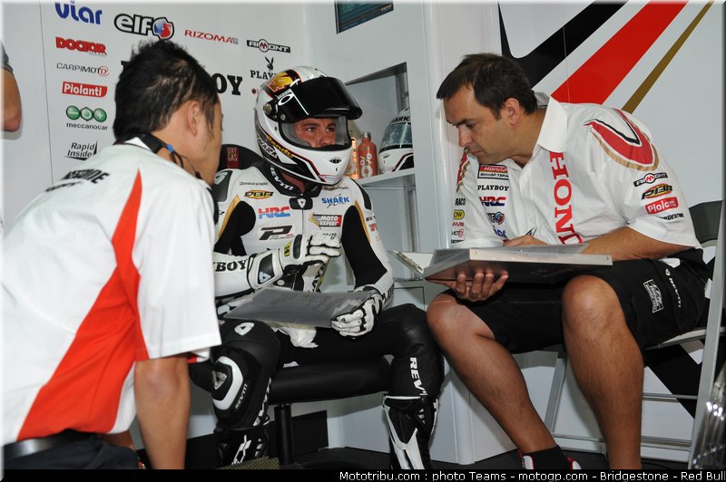 motogp_depuniet_31_aragon_2010