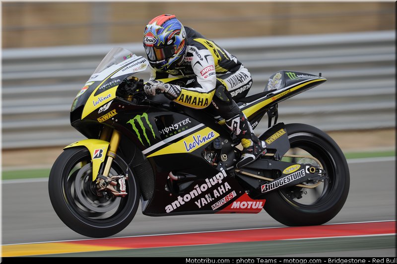 motogp_edwards_11_aragon_2010