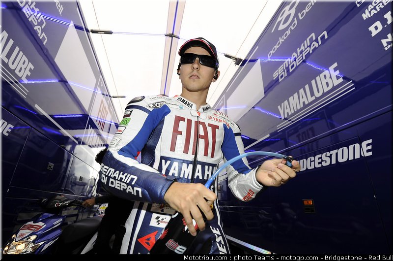 motogp_lorenzo_05_aragon_2010