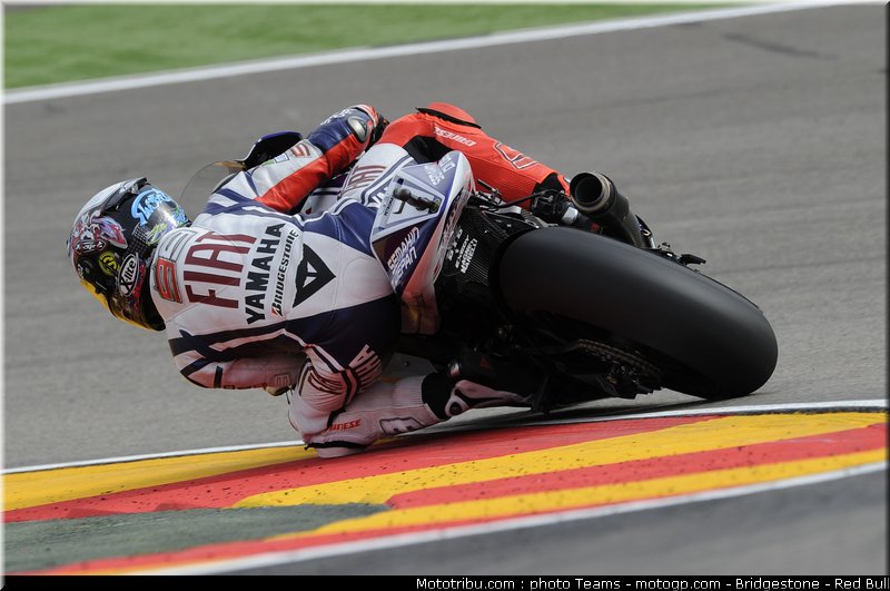 motogp_lorenzo_12_aragon_2010