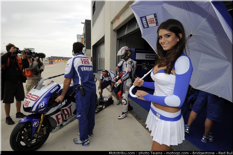 motogp_pitbabe_49_aragon_2010