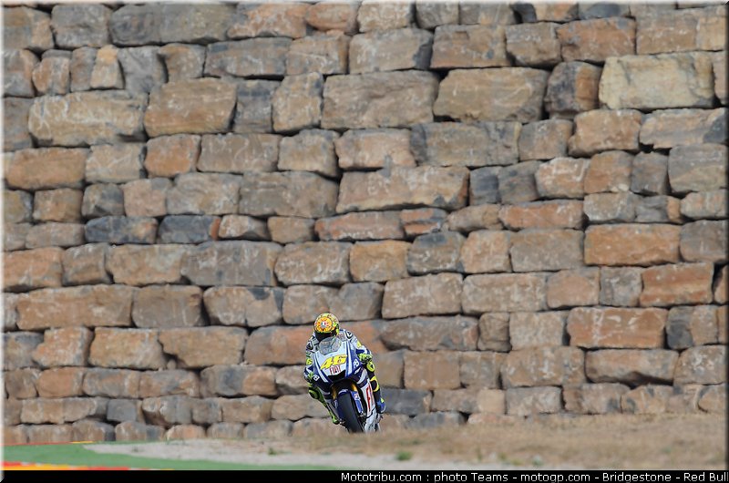 motogp_rossi_01_aragon_2010