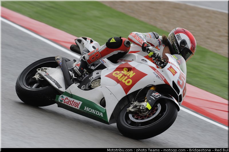 motogp_simoncelli_07_aragon_2010