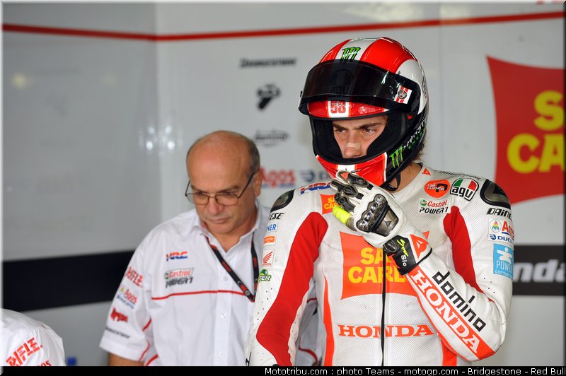motogp_simoncelli_19_aragon_2010