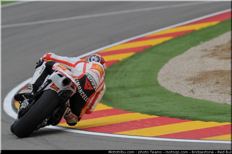 motogp_simoncelli_24_aragon_2010
