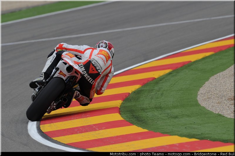 motogp_simoncelli_25_aragon_2010