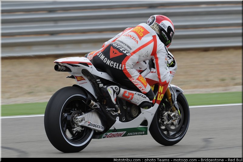 motogp_simoncelli_27_aragon_2010