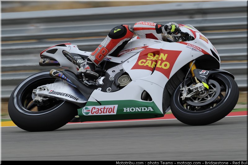 motogp_simoncelli_28_aragon_2010