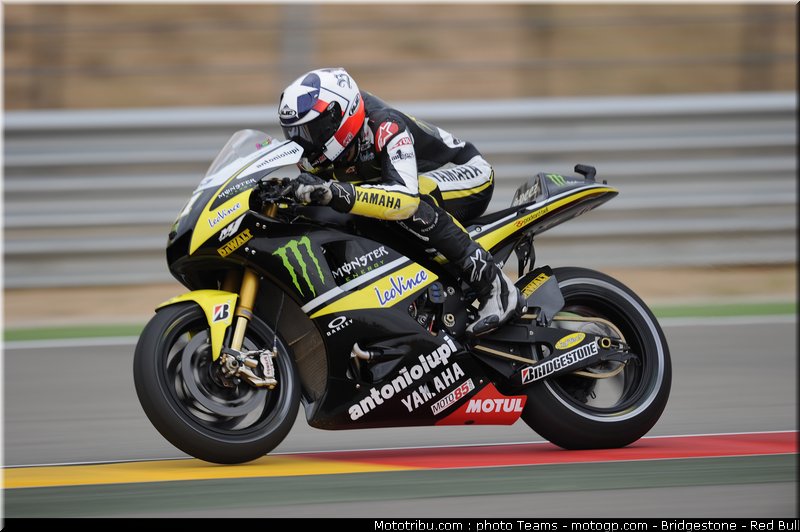 motogp_spies_09_aragon_2010