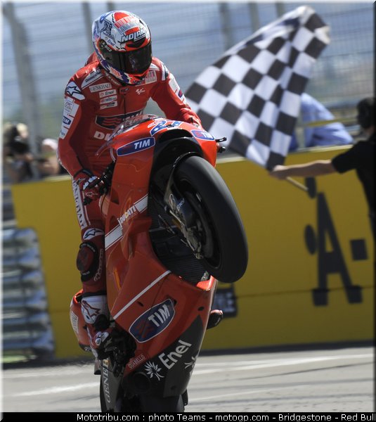 motogp_stoner_22_aragon_2010
