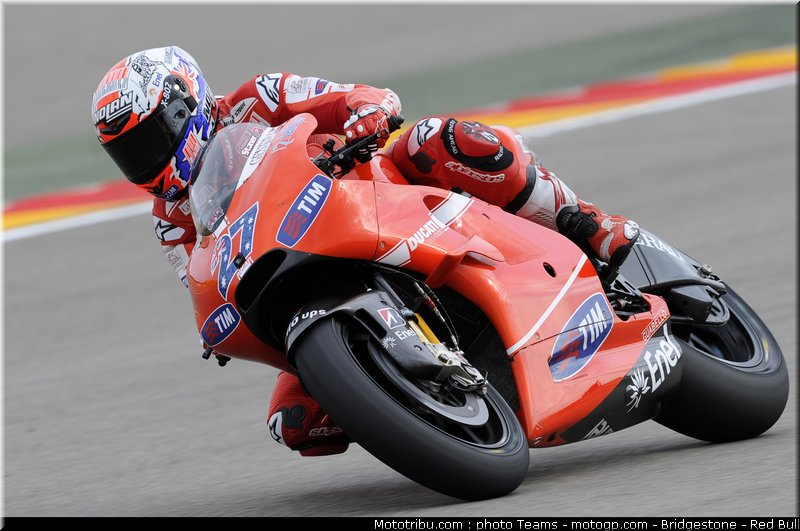 motogp_stoner_25_aragon_2010