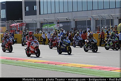 moto2_0014_aragon_2010.jpg