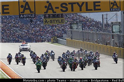 moto2_0019_aragon_2010.jpg