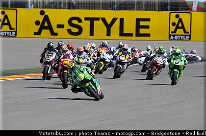 moto2_0024_aragon_2010.jpg